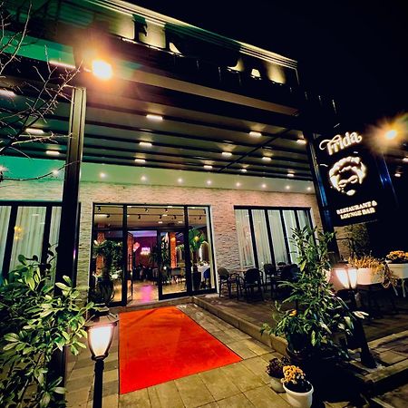 Hotel & Restaurant Frida Gjakova Extérieur photo