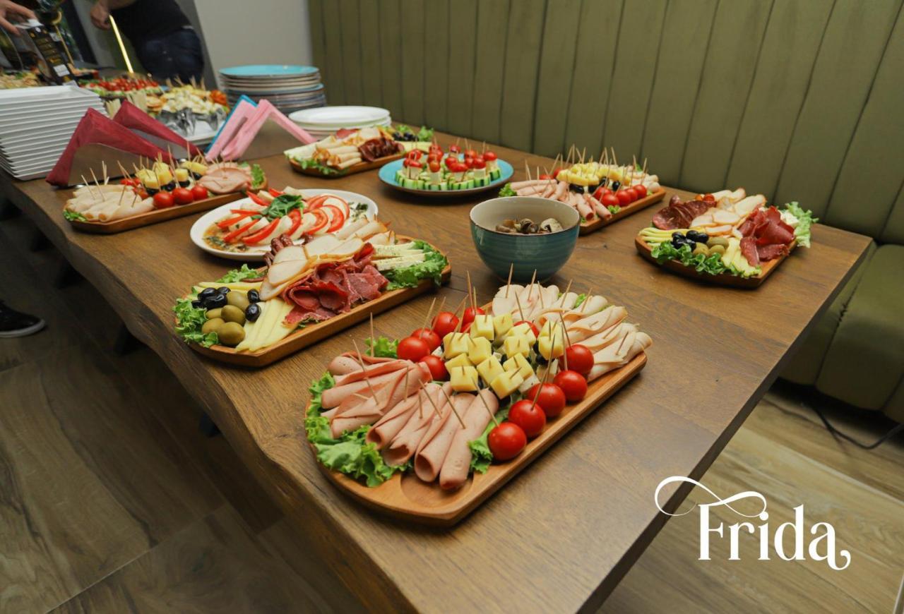 Hotel & Restaurant Frida Gjakova Extérieur photo